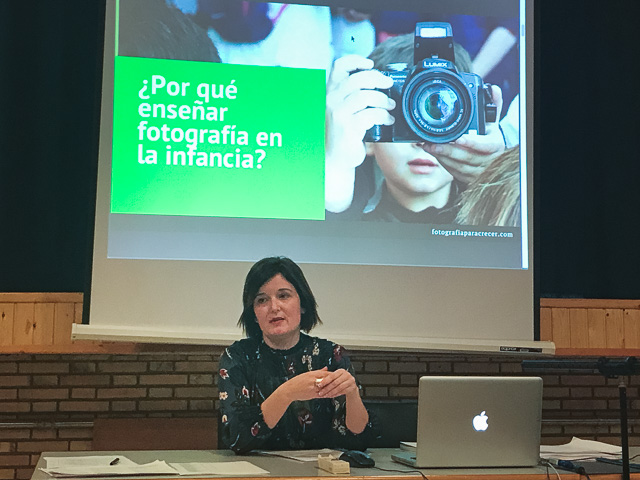Amparo Muñoz Morella en la Asociación nacional para la enseñanza de la fotografía