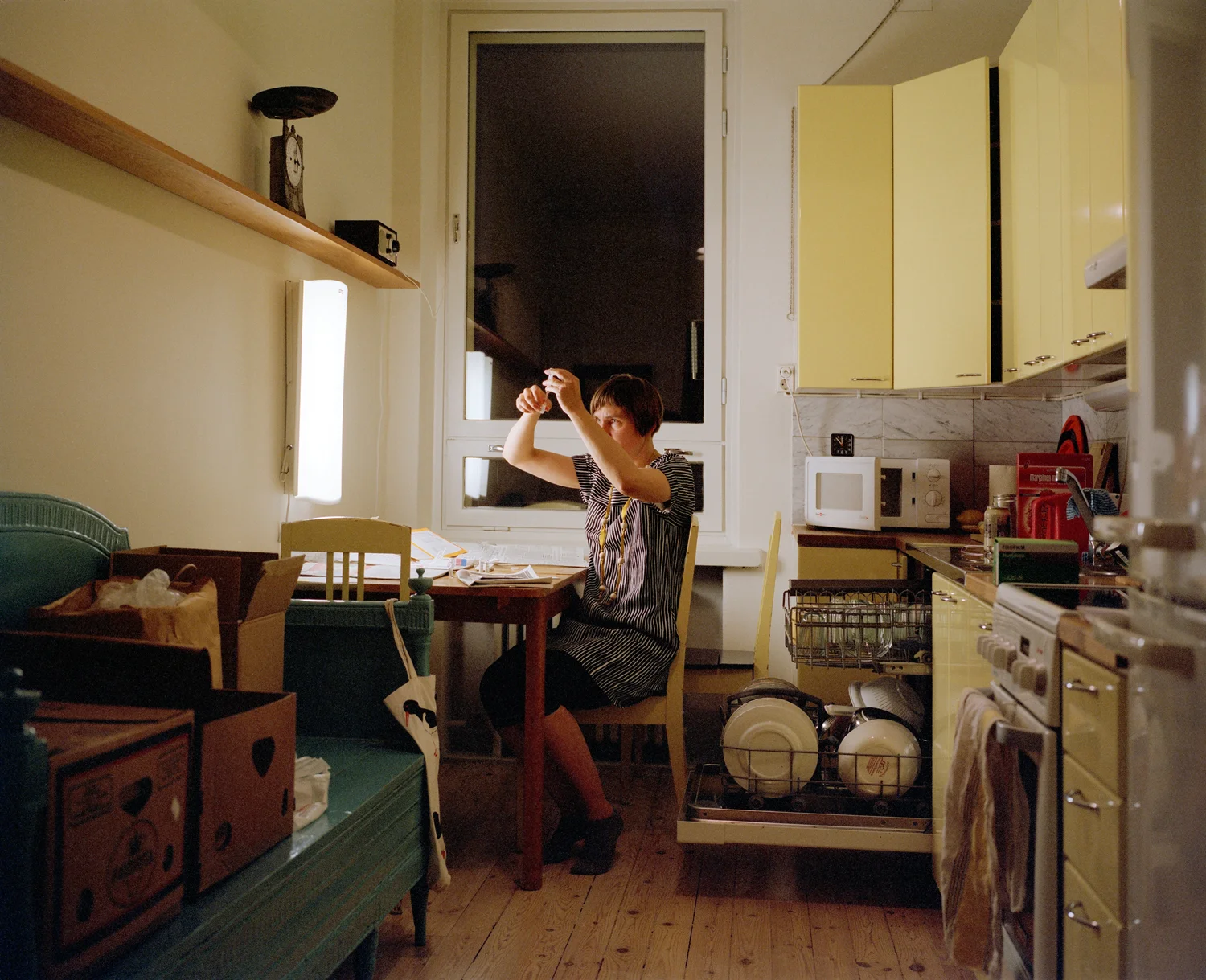 Self-portrait by Elina Brotherus from the Annonciation series.